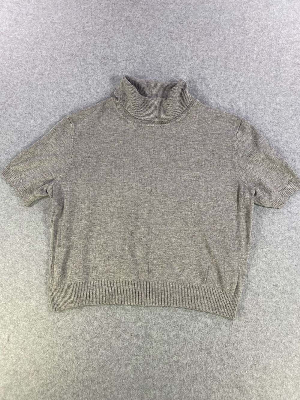 Divided H&M Women's Gray Short-Sleeve Turtleneck Fine-Knit Sweater